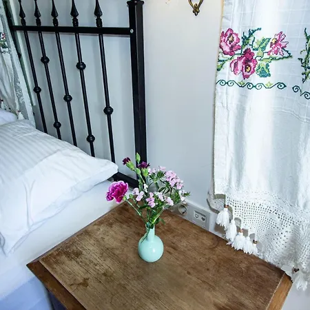 Opus 1910 Hotel *